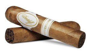 Buy Davidoff Aniversario Entreacto Online:  This 3 1/2 x 43 features a Ecuadorian Connecticut wrapper and is rolled by the finest rollers Davidoff employ to ensure that the Aniversario is the finest cigar you will smoke.