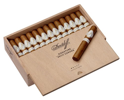 Buy Davidoff Signature Petit Corona Online