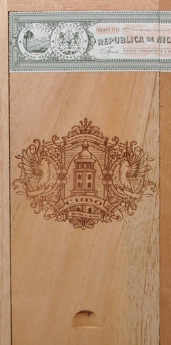 Dapper Cigars Cubo Maduro Petit Corona