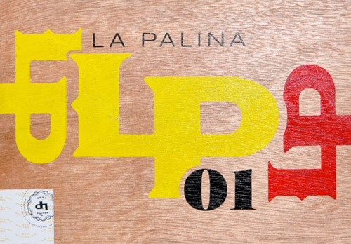 Buy La Palina Number 1 Robusto Online: featuring a Ecuadorian Sumatra wrapper over Costa Rican binder and Nicaraguan and Honduras fillers, this medium bodied cigar has hints of cream and white pepper.