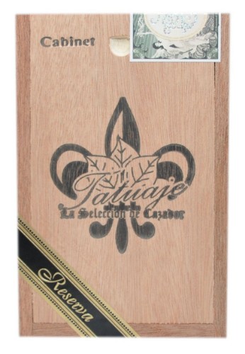 Buy Tatuaje Reserva Broadleaf Noellas Online: The Reserva Broadleaf Noellas takes the original Noellas and wraps it in a tasty Connecticut broadleaf.