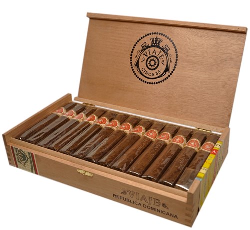 Buy Viaje Circa 45 Maduro No. 3 Online: This 5.5 x 558 features a Mexican San Andres wrapper over a Indonesian binder and Dominican fillers.
