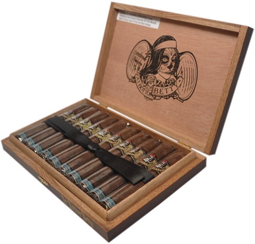 Buy Deadwood Fat Bottom Betty by Drew Estate Online at Small Batch Cigar