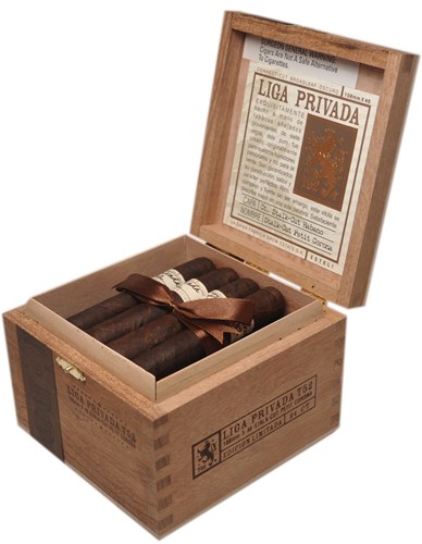 Buy Liga Privada T52 Petit Corona Online