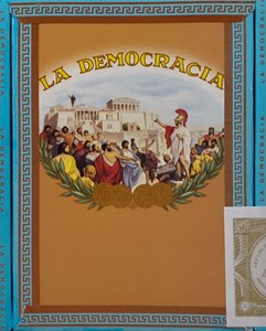 Buy  Curivari La Democracia 54 Online: Curivari La Democracia is a Nicaraguan puro available in ten count boxes in five different vitolas.