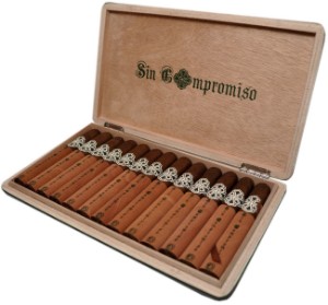 Buy Sin Compromiso Seleccion No.5 by Dunbarton Tobacco and Trust Online: the long awaited Sin Compromiso is the result of years of work by non other then Steve Saka. Sin Compromiso meaning "no compromise" fulfills it's name as one of the most talked about cigars at IPCPR 2018!