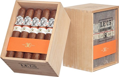 Buy AVO LE05 Online: The AVO LE05 has returned! Featuring a Ecuadorian wrapper over Dominican binder and Dominican fillers this 5 3/8 x 50 Robusto extra has notes of spice, oak, and espresso!