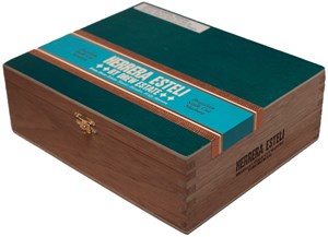 Buy Drew Estate Herrera Esteli Brazilian Maduro Toro Especial Online at Small Batch Cigar: This 6 x 52 toro from Herrera Esteli uses a Brazilian Mata Fina wrapper.