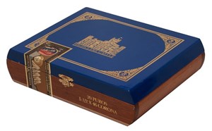 Buy Highclere Castle Corona: a collaboration between Foundation Cigars and Highclere's George Carnarvon produced a elegant cigar with notes of cream, pepper, citrus and leather.