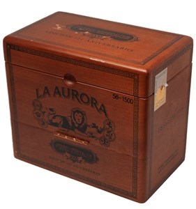 Buy La Aurora Puro Vintage 2006 111 Aniversario Salomon Online: The La Aurora Puro Vintage 2006 uses tobacco from the 2006 harvest that has been scrupulously selected in order to ensure maximum quality.