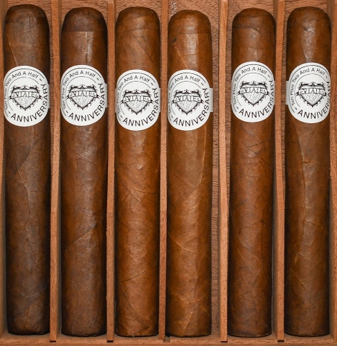 Buy Viaje Anniversary Sampler Online: this Viaje sampler features two of each special Anniversary cigars made by Viaje Cigars!