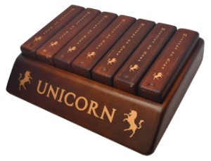 Buy Dunbarton Muestra de Saka Unicorn Online at Small Batch Cigar: The Muestra de Saka Unicorn is a extremely limited cigar that Saka created to test his ability to make the most expensive cigar possible.