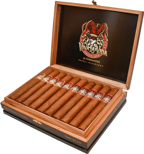 Buy Viva La Vida Toro by AJ Fernandez Online: The newest release from AJ Fernandez, this Nicaraguan puro features tobacco from four of AJ Fernandez' oldest farms.
