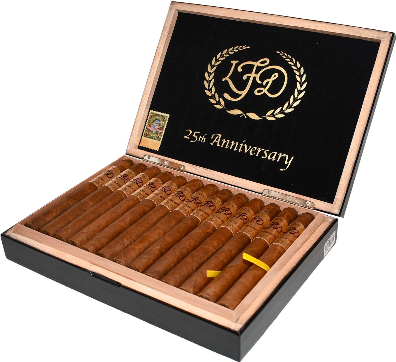 Buy la flor dominicana 25th anniversary online at small batch cigar