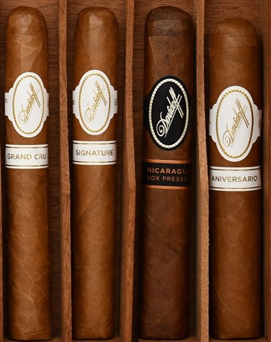 Buy Davidoff Light Brand Pack Online Small Batch | Best Online Cigar Shopping Experience Around!
