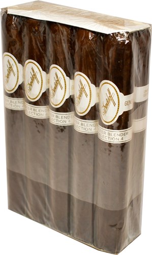 BuyDavidoff Master Blend Selection 4 online: This fifteen blend selection is in inspired by Davidoff's master blender Eladio Diaz's travels throughout Southern America. Each presenting itself with a unique stimulating blend.