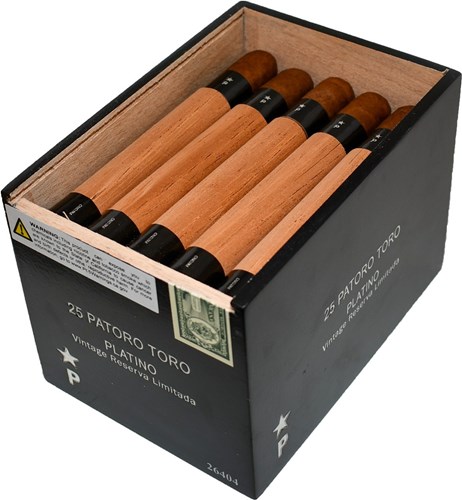 Buy Patoro Platino Toro Online: The ambitious Platino line of Patoro shows a spicy character with richness of flavors, delivering delicious earthy and coffee notes. Nice pepper aroma with smooth leather undertones.