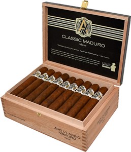 Buy AVO Classic Maduro Robusto Online: Again featuring the 25 year old filler like the Classic contains, this Classic Maduro features a more bolder experience with the 3 year old maduro wrapper.