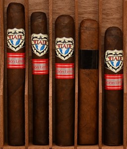 Buy Viaje LEADED M?STERY Sampler Sampler Online: looking to try Viaje Exclusivo and M?stery look no further!