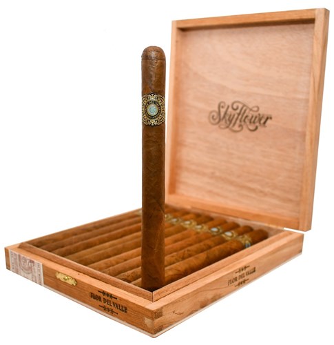 Buy Warped Sky Flower Lancero: an extremely limited production variation of Flor del Valle utilizing the rare ligero priming known as medio tiempo. Sky Flower by Warped Cigars is a release you don't want to miss!