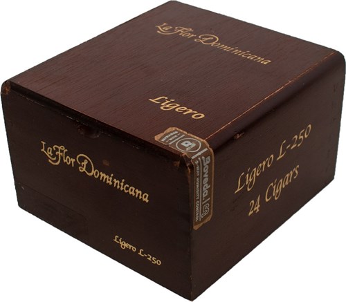 Buy La Flor Dominicana Ligero L-250 Online: