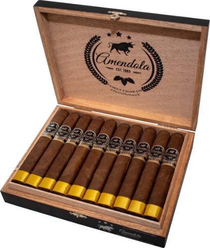 Buy Amendola Signature Speciale Online: Buy Amendola Signature Speciale Online: Featuring an Oscuro Maduro wrapper, Speciale is produced at La Zona