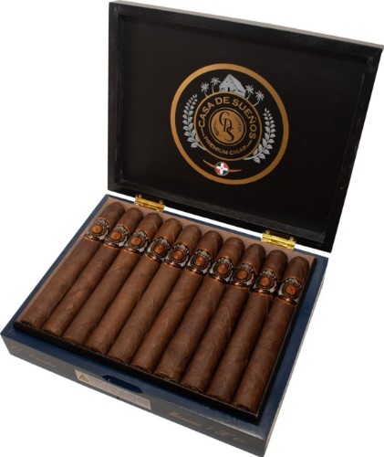 Buy Casa de Sueños Soñador Maximo Online: Soñador is the team's first adventure into cigar blending, and features an Ecuadorian Habano wrapper over Dominican binder and fillers.