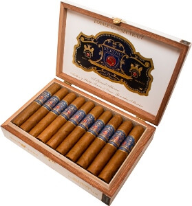 Buy Serino Royale Connecticut Robusto Online at Small Batch Cigar