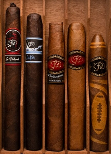 Buy La Flor Dominicana Sampler Pack Online at Small Batch: This sampler features a little bit of everything from La Flor's vast lineage.	