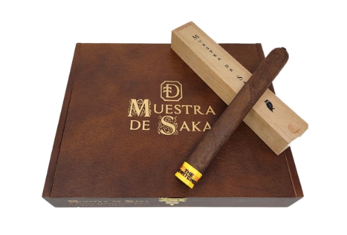 Dunbarton Tobacco & Trust Muestra de Saka The Bewitched	