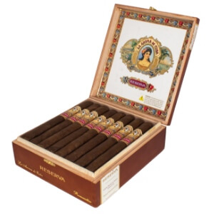 Buy La Aroma de Cuba Mi Amor Reserva romantico made by Don Pepin Garcia Online : A Medium to Full Bodied Cigar that is great.