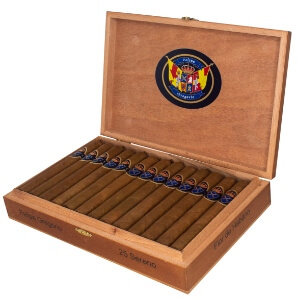 Buy Felipe Gregorio Classic Sereno: "Felipe Gregorio delivers a smoke that is chewy and earthy, very rich with a leathery note and hints of dried fruits, a big delicious finish."