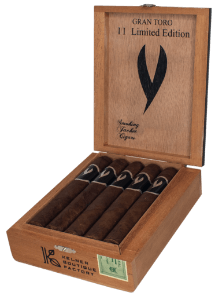Buy Smoking Jacket Limited Edition II Gran Toro Online: 