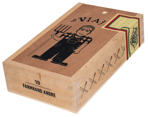 Buy Viaje Farmhand Andre 2023 Online: the Viaje Farmhand Andre is a 7 x 52 Churchill.