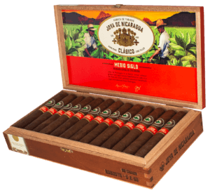 Buy Joya de Nicaragua Clásico Medio Siglo Robusto Online at Small Batch Cigar