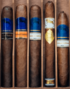Buy Cavalier Geneve LE Sampler Online at Small Batch Cigar