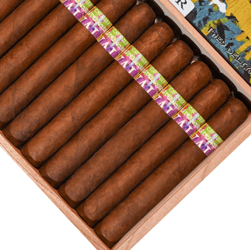 Buy Tres Delincuentes Maduro Toro by Cavalier Geneve Online at Small Batch Cigar